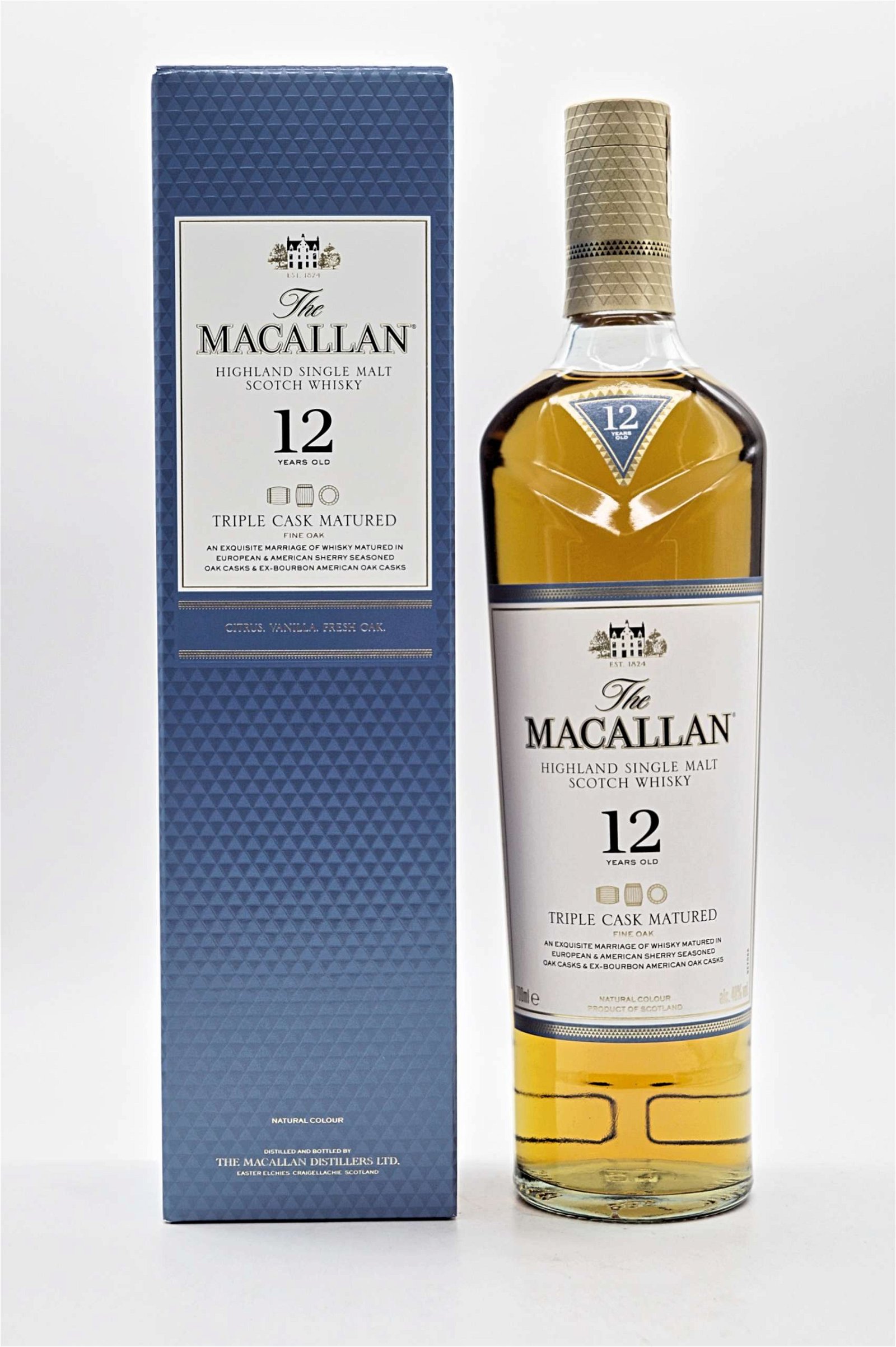 Highland single malt scotch whisky. Macallan 12 Triple Cask Fine Oak 0.7. Macallan 12 Highland Single Malt Scotch. Виски Macallan Highland Single Malt Scotch Whisky.
